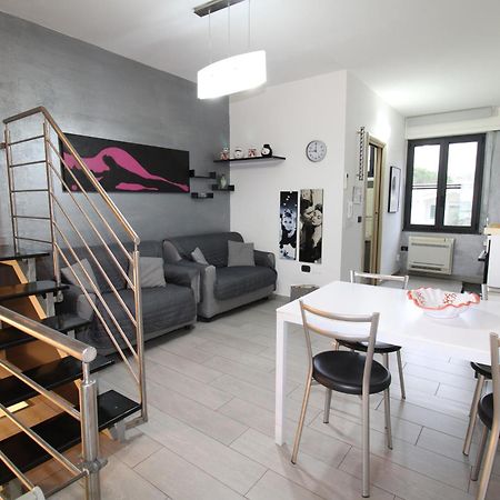 Corona'S Apartment- Fronte Spiaggia La Caletta Eksteriør bilde