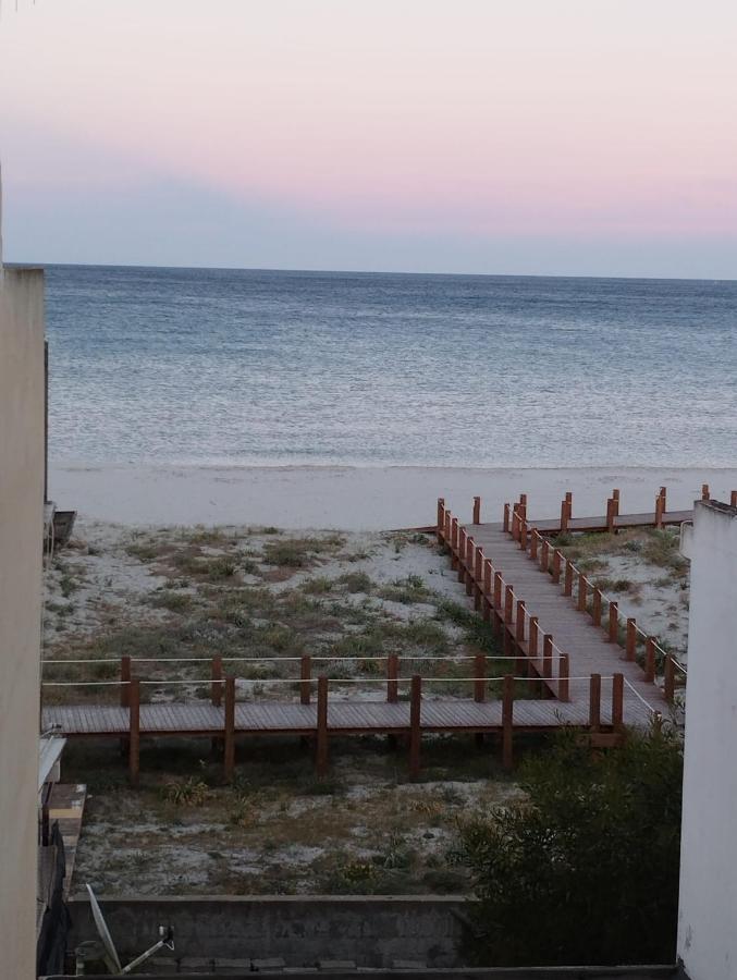 Corona'S Apartment- Fronte Spiaggia La Caletta Eksteriør bilde